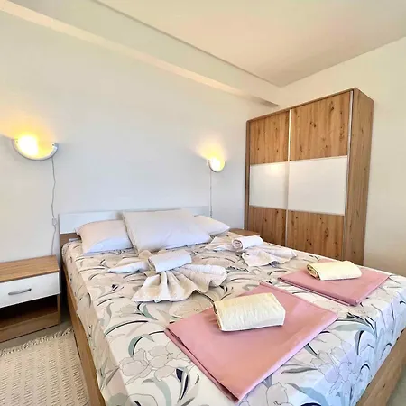 Apartamento In 42055 Dramalj