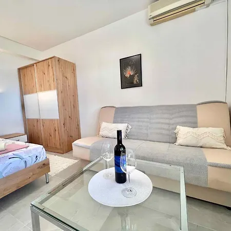 In 42055 Apartamento